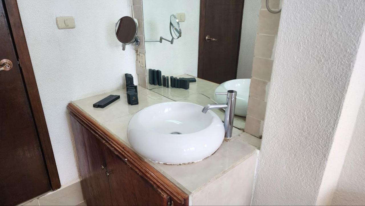 San Pedro Suite San Pedro La Laguna Exteriör bild