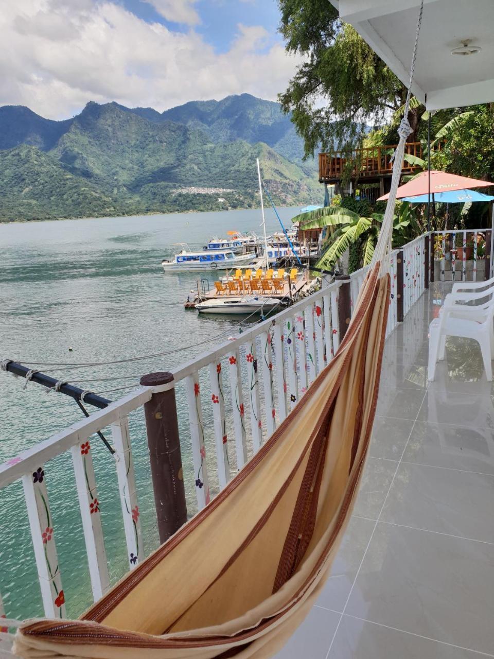 San Pedro Suite San Pedro La Laguna Exteriör bild